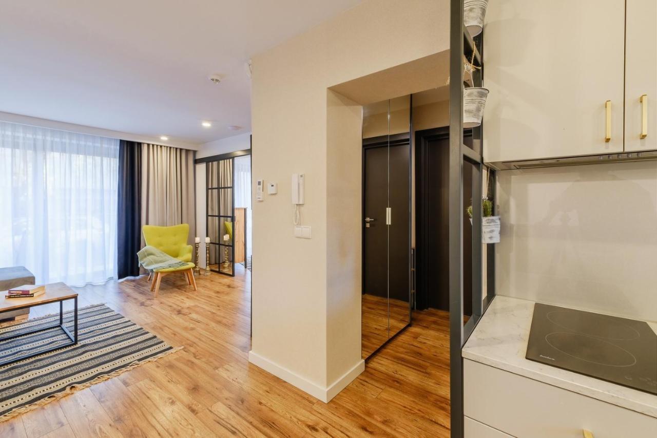 Rezydencja Ornak 5 - Stylowe Apartamenty Z Balkonami I Jacuzzi, 5 Min Pieszo Do Krupowek, Izby Podhalanskie Zakopane Kültér fotó