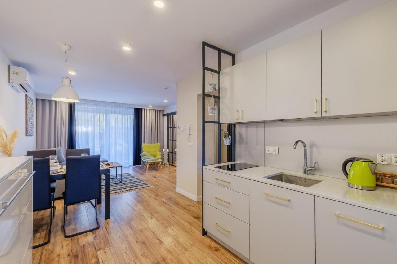 Rezydencja Ornak 5 - Stylowe Apartamenty Z Balkonami I Jacuzzi, 5 Min Pieszo Do Krupowek, Izby Podhalanskie Zakopane Kültér fotó